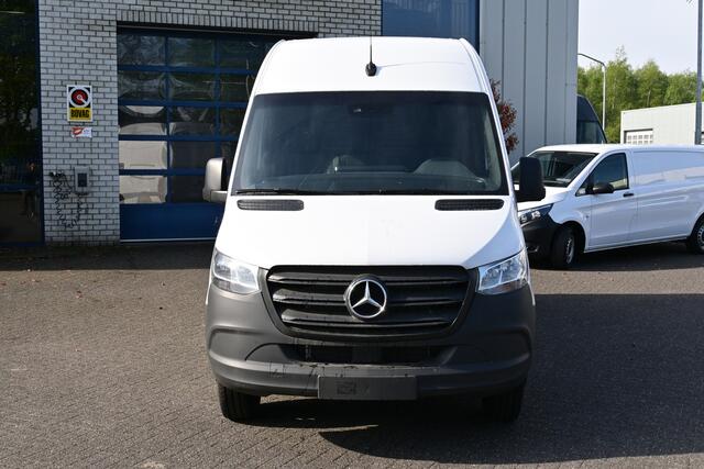 Mercedes-Benz SPRINTER 519 CDI L2H2 RWD 3500kg Trekhaak, MBUX met camera, Geveerde stoel
