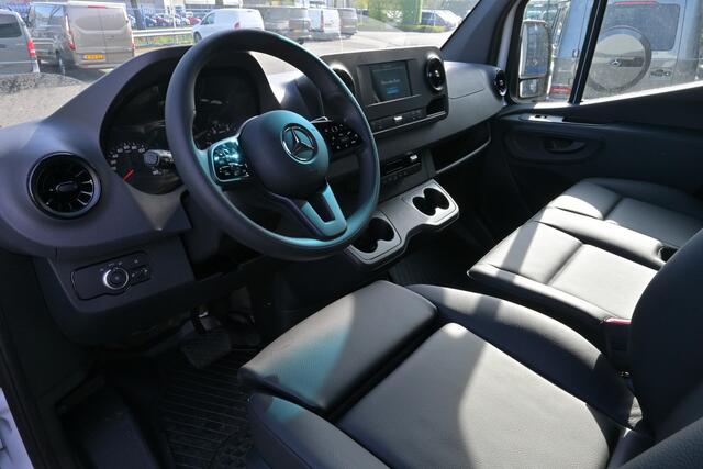 Mercedes-Benz SPRINTER 519 CDI L2H2 RWD 3500kg Trekhaak, MBUX met camera, Geveerde stoel