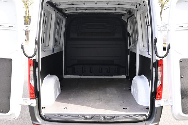 Mercedes-Benz SPRINTER 214 CDI L1H1 MBUX navigatie met camera, Standkachel, Trekhaak