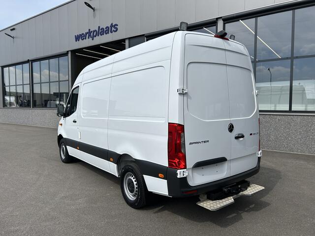 Mercedes-Benz SPRINTER 316 CDI L2 H2 2800KG Trekhaak / MBUX / Navigatie / Camera / Cruise control / Airco / 270 Graden achterdeuren