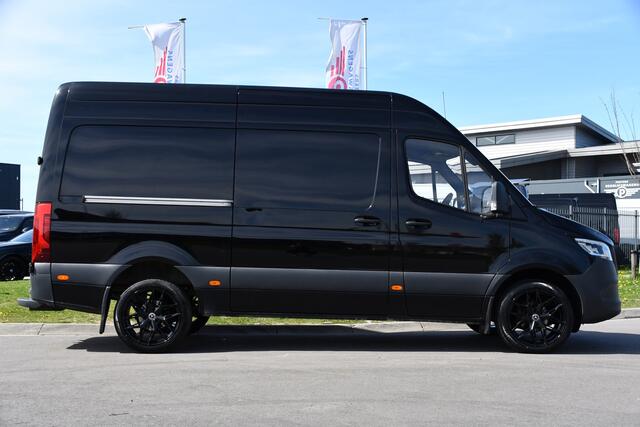 Mercedes-Benz SPRINTER 317 1.9 CDI L2H2 RWD Black Edition Cruise, Camera, Carplay, LED, 10,5'' Mbux, Trekhaak, 2 x geveerde stoel, Leder, Stoelverwarming, Uniek!