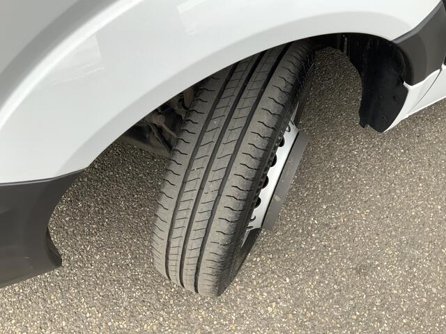 Mercedes-Benz SPRINTER 516 2.2 CDI 432 Meubelbak&Deuren &Trap Airco 3 Zits Bakmaat L.430/B,205/H.220 CM Euro 5