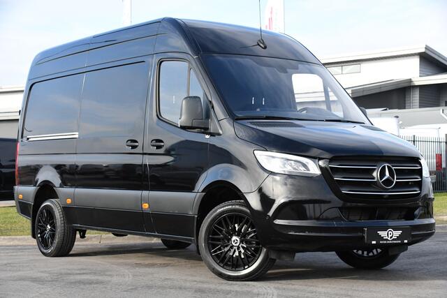 Mercedes-Benz SPRINTER V6 319 3.0 CDI L2H2 Black Edition RWD Cruise, Camera,10.5'' Multimedia, Carplay, LED, Trekhaak, Multimedia, UNIEK!