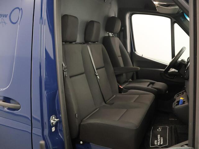 Mercedes-Benz SPRINTER 319 CDI Aut. | L2 H2 | Select | Laadklep | LED | 3-zits | Comfort-stoel | LM Velgen | Parkeercamera | Laadklep | Certified