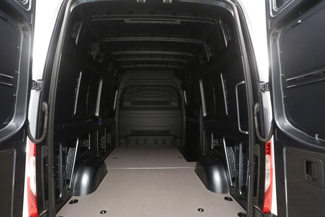 Mercedes-Benz SPRINTER 315 CDI L2H2 | NIEUW | BPM VRIJ | 3500KG Trekgew. 150PK Automaat Airco Adaptive-Cruise Camera PDC 17''LMV 3 Persoons LED Trekhaak