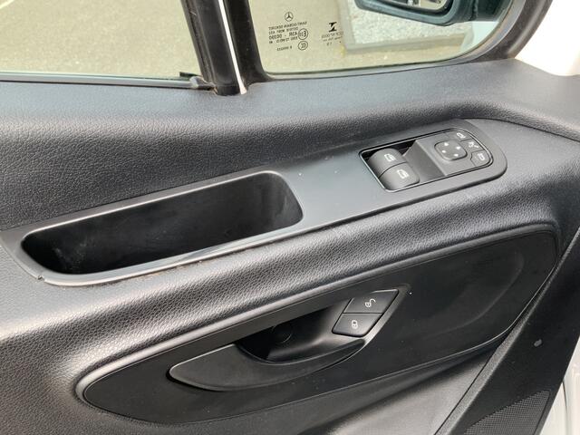 Mercedes-Benz SPRINTER 314 2.2 CDI L1H1 Automaat Airco Cruise Camera Navi 3 zits Trekhaak 2000 kg Euro 6