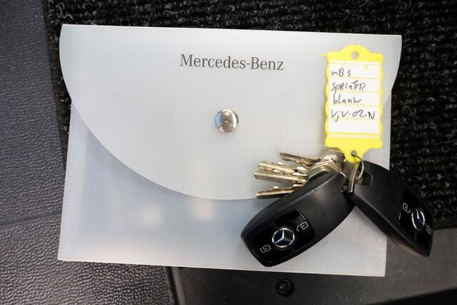 Mercedes-Benz SPRINTER 311 CDI 7G Automaat RWD Bakwagen met achterdeuren Airco 03-2021