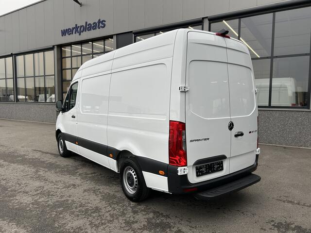 Mercedes-Benz SPRINTER 317 CDI L2 H2 9G-TRONIC / MBUX / Camera / Parkeersensoren / Navigatie / Cruise control / Airco / 270 Graden achterdeuren