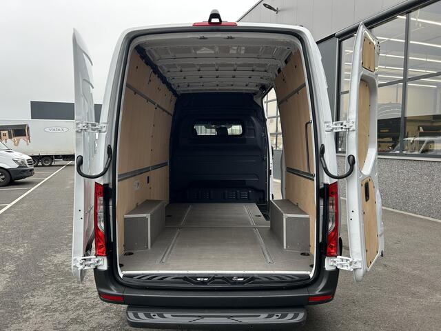 Mercedes-Benz SPRINTER 317 CDI L2 H2 9G-TRONIC / MBUX / Camera / Parkeersensoren / Navigatie / Cruise control / Airco / 270 Graden achterdeuren