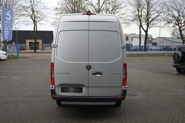 Mercedes-Benz SPRINTER 317 CDI L2H2 RWD MBUX navigatie 360 graden camera en parkeersensoren, Geveerde stoel, Etc.