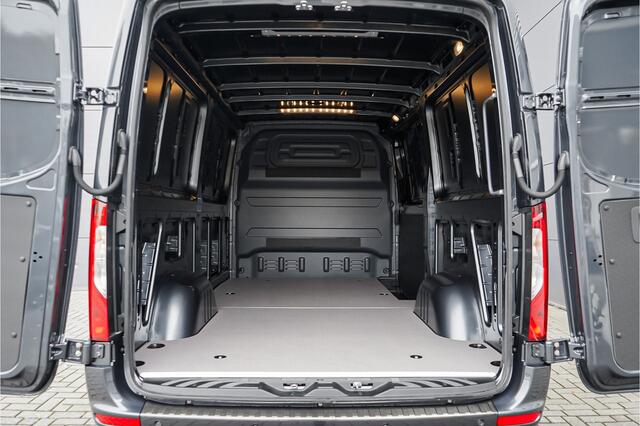 Mercedes-Benz SPRINTER 319 1.9 CDI L2H1 BPM Vrij Distronic Camera Trekhaak 3.5T