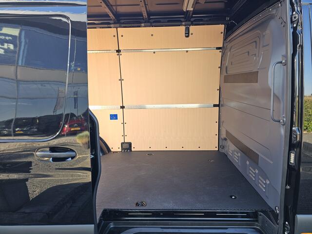 Mercedes-Benz SPRINTER 317 1.9 CDI L2-H2 Pro Automaat * LED * Navi * Camera * Chauffeursstoel * 3,5t Trekgewicht *