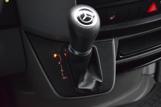 Mercedes-Benz SPRINTER 319 3.0 V6 CDI Bakwagen Meubelbak met laadklep | Automaat | CC | stoelverwarming