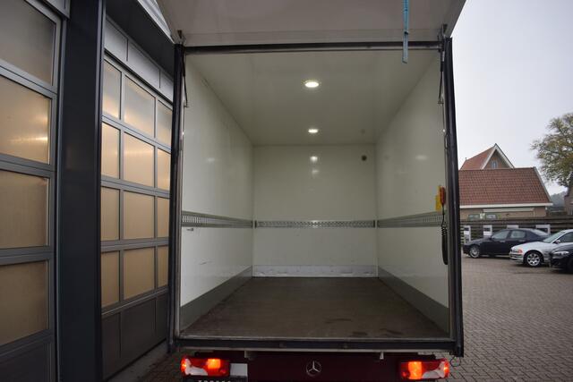 Mercedes-Benz SPRINTER 319 3.0 V6 CDI Bakwagen Meubelbak met laadklep | Automaat | CC | stoelverwarming