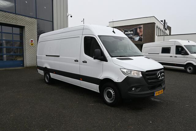 Mercedes-Benz SPRINTER 317 CDI L3H2 RWD MBUX met camera, Brake assist, Geveerde stoel