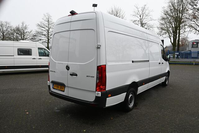 Mercedes-Benz SPRINTER 317 CDI L3H2 RWD MBUX met camera, Brake assist, Geveerde stoel