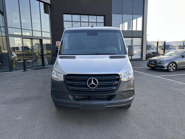 Mercedes-Benz SPRINTER 315 CDI L2 H1 RWD / Trekhaak / MBUX / Camera / Carplay navigatie / Airco / 270 Graden achterdeuren