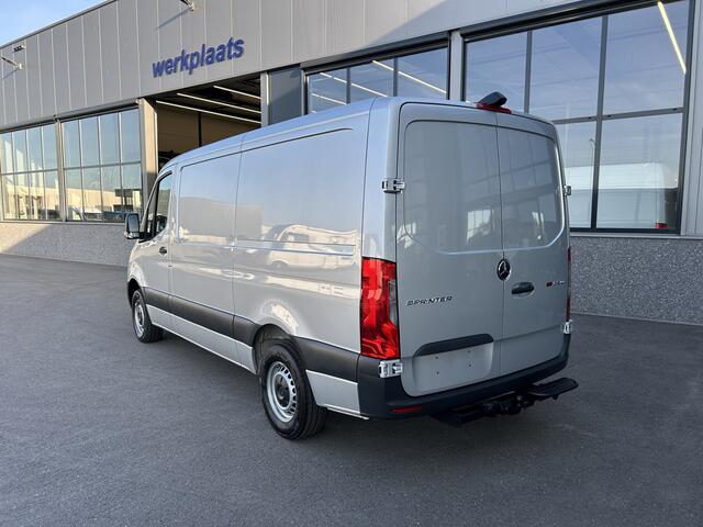 Mercedes-Benz SPRINTER 315 CDI L2 H1 RWD / Trekhaak / MBUX / Camera / Carplay navigatie / Airco / 270 Graden achterdeuren