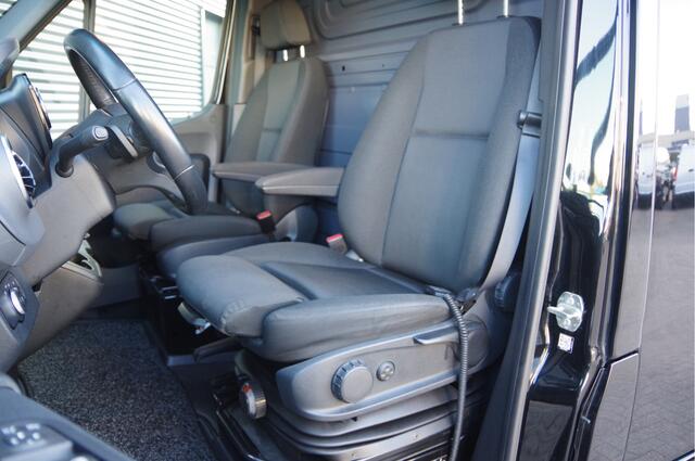 Mercedes-Benz SPRINTER 319 3.0 CDI L2H2 LED, LUCHTVERING, 3.5T TREKHAAK, MBUX 10'', 360 CAMERA, STOELVERWARMING, CRUISE, NAVI, CLIMA, STANDKACHEL, APPLE CARPLAY
