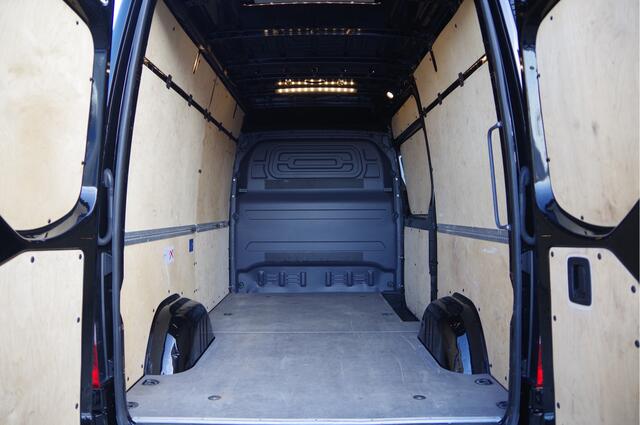 Mercedes-Benz SPRINTER 319 3.0 CDI L2H2 LED, LUCHTVERING, 3.5T TREKHAAK, MBUX 10'', 360 CAMERA, STOELVERWARMING, CRUISE, NAVI, CLIMA, STANDKACHEL, APPLE CARPLAY
