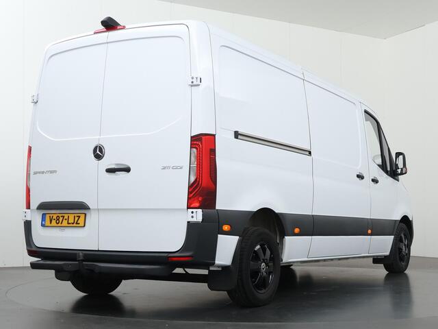 Mercedes-Benz SPRINTER 211 CDI | Aut. | L2 H2 | FWD | Parkeercamera | Spraakassistent | Cruise Control | Bluetooth | Stoelverwarming | Trekhaak | Schuifdeur L+R | Certified
