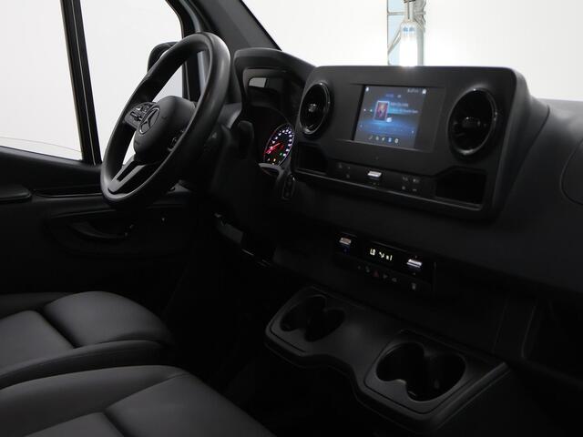 Mercedes-Benz SPRINTER 211 CDI | Aut. | L2 H2 | FWD | Parkeercamera | Spraakassistent | Cruise Control | Bluetooth | Stoelverwarming | Trekhaak | Schuifdeur L+R | Certified
