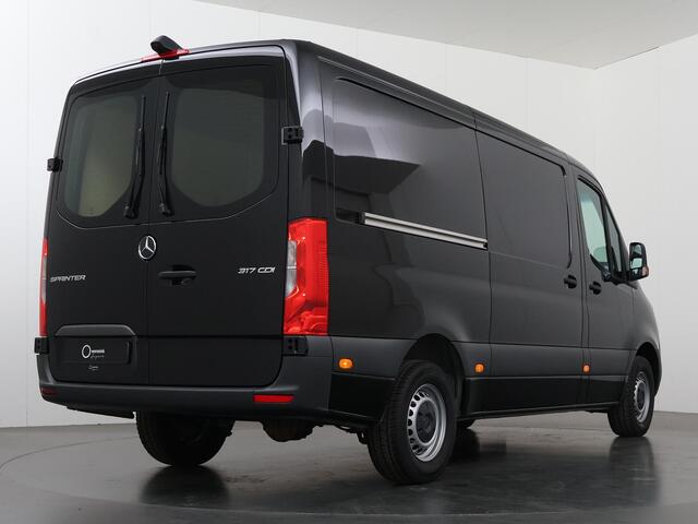 Mercedes-Benz SPRINTER 317 L2H1 | BPM VRIJ | 3500 kg TREKKEN | 3-zits | Climate Control | Achteruitrijcamera | Airco | Cruise Control |