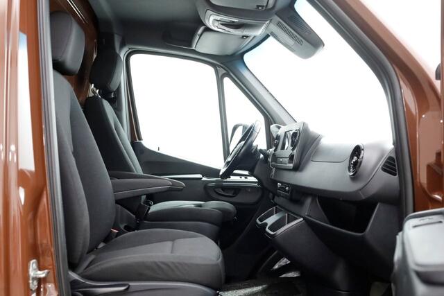 Mercedes-Benz SPRINTER 515 CDI 150pk 9G Automaat Bakwagen met laadklep en zijdeur 03-2022