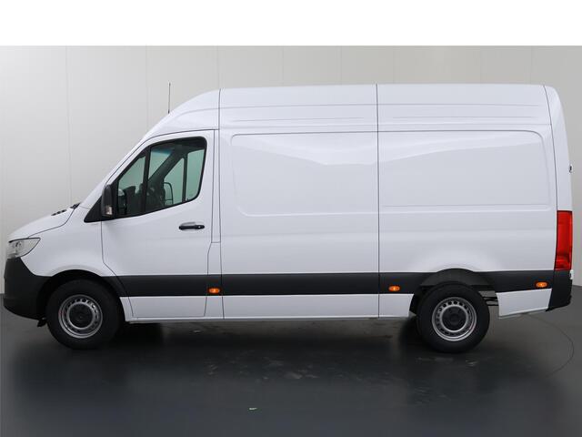 Mercedes-Benz SPRINTER 317 CDI L2H2 PRO Automaat | 3500 kg TREKKEN | 3-zits | Climate Control | Achteruitrijcamera | Airco | Cruise Control |