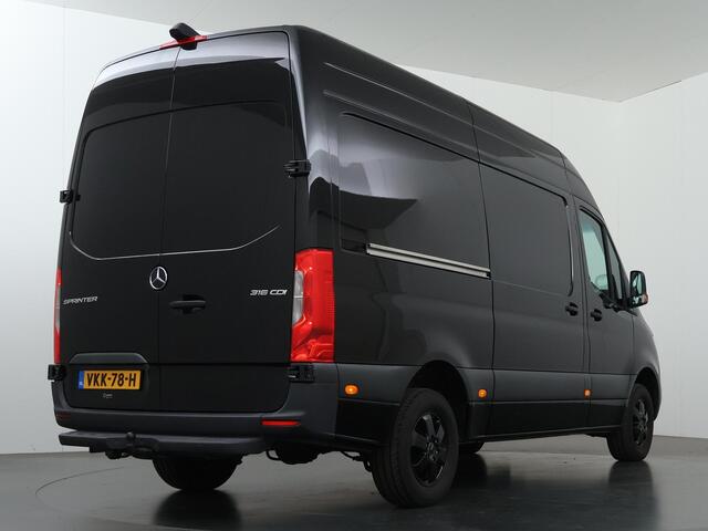 Mercedes-Benz SPRINTER 316 CDI Aut. | L2 H2 | LM Velgen | Trekhaak | 3-zits | Navigatie | Airco | Cruise Control | Parkeercamera | Certified