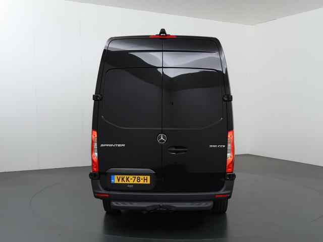 Mercedes-Benz SPRINTER 316 CDI Aut. | L2 H2 | LM Velgen | Trekhaak | 3-zits | Navigatie | Airco | Cruise Control | Parkeercamera | Certified