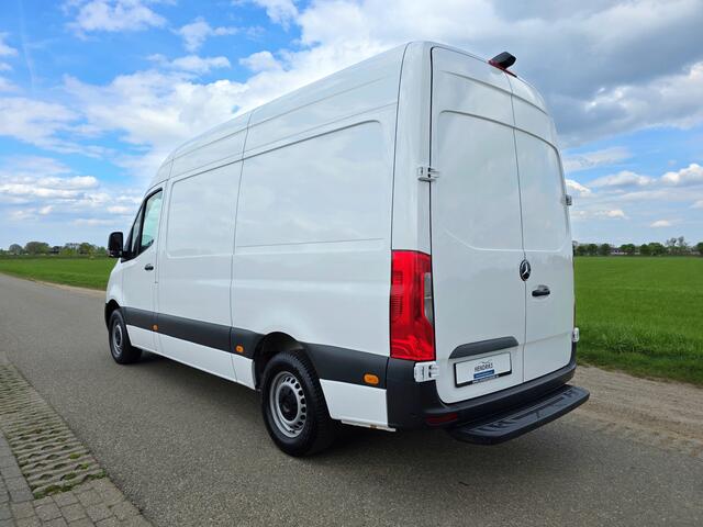 Mercedes-Benz SPRINTER 317 1.9 CDI L2 H2 RWD - 170 Pk - Automaat - MBUX - Navi - ParkeerCamera - Stoelverwarming