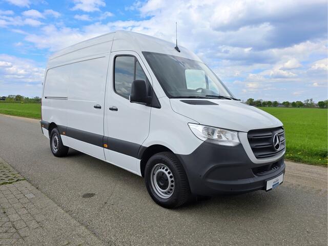 Mercedes-Benz SPRINTER 317 1.9 CDI L2 H2 RWD - 170 Pk - Automaat - MBUX - Navi - ParkeerCamera - Stoelverwarming