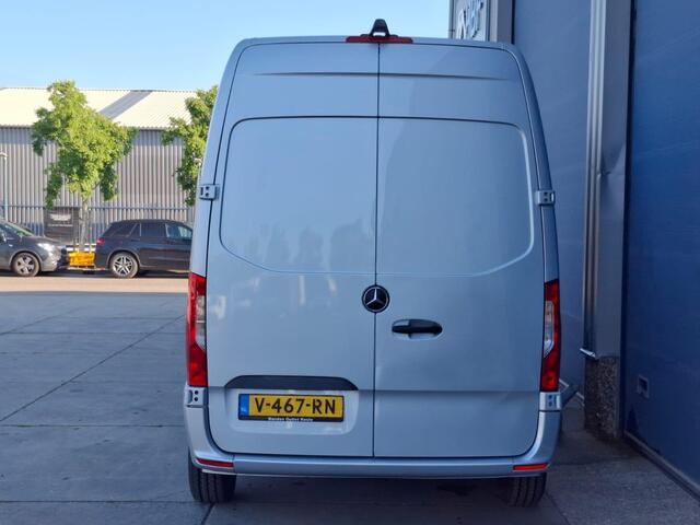 Mercedes-Benz SPRINTER 311 2.2 CDI L2H2 AUTOMAAT / CAMERA / NAVI / CRUISE CONTROLE / 3 ZITS