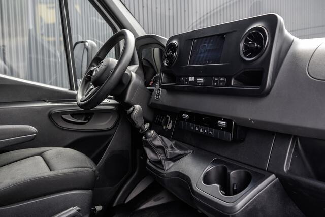 Mercedes-Benz SPRINTER 314 CDI | Bakwagen met laadklep | Mbux | Camera | CarPlay | Climate | Euro 6