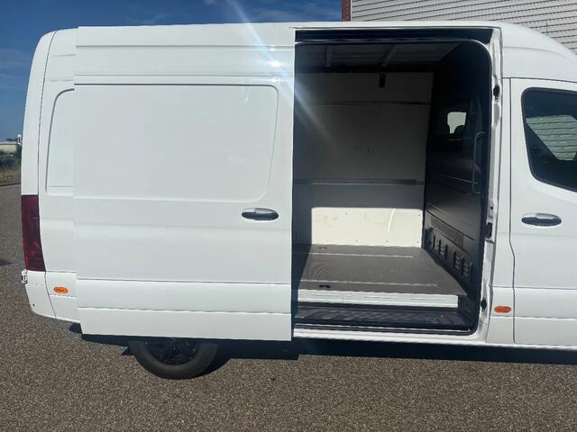 Mercedes-Benz SPRINTER 317CDI L2H2 Automaat Airco Navi Cruisecontrol EURO 6