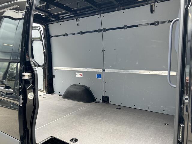 Mercedes-Benz SPRINTER 317 CDI L2 H2 MBUX / Camera / Navigatie / Cruise control / Airco
