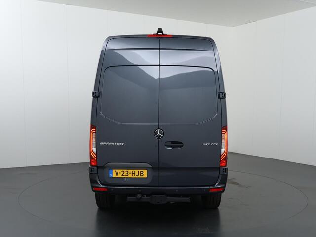 Mercedes-Benz SPRINTER 317 CDI L2 H2 | Aut. | EDITION | LM VELGEN | STYLING | MBUX | Parkeercamera | LM Velgen | 3-zits | Spiegelpakket | 3500 kg AHW |