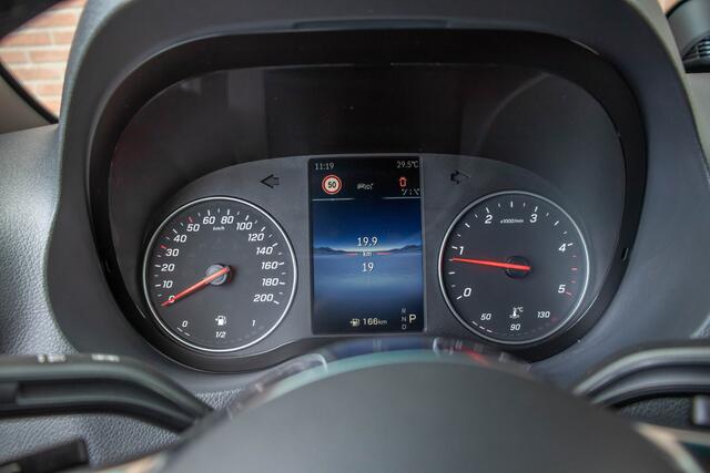 Mercedes-Benz SPRINTER 319 1.9 CDI 191PK L2 Pro ** BPM VOORDEEL, NIEUW ** Carplay, Adaptive Cruise, Stoelverwarming, Full LED.