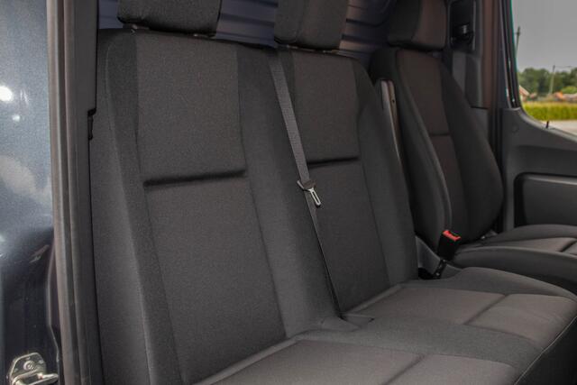 Mercedes-Benz SPRINTER 319 1.9 CDI 191PK L2 Pro ** BPM VOORDEEL, NIEUW ** Carplay, Adaptive Cruise, Stoelverwarming, Full LED.