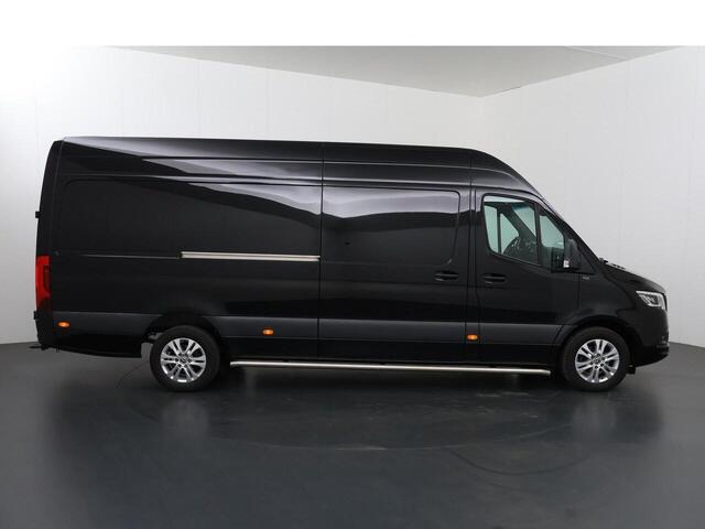 Mercedes-Benz SPRINTER 319 V6 3.0 CDI L3H2 | 3500 KG. AHW | Navigatie | Stoelverwarming | Keyless Go | 360° Camera | Lederen bekleding | V6 | LM Velgen | Sidebars | Distronic Cruise Control | Schuifdeur L+R | Certified