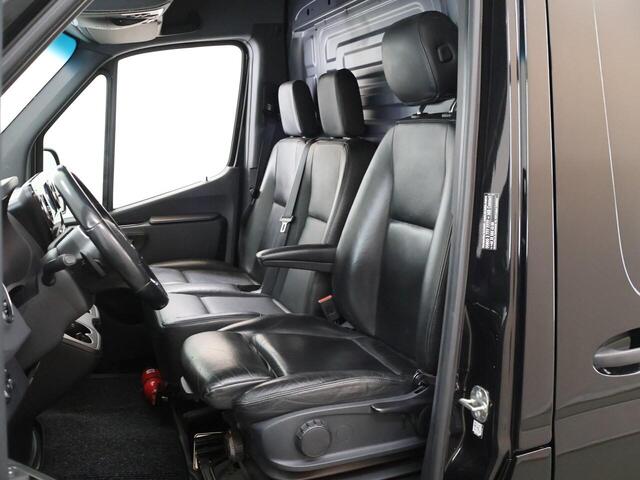 Mercedes-Benz SPRINTER 319 V6 3.0 CDI L3H2 | 3500 KG. AHW | Navigatie | Stoelverwarming | Keyless Go | 360° Camera | Lederen bekleding | V6 | LM Velgen | Sidebars | Distronic Cruise Control | Schuifdeur L+R | Certified