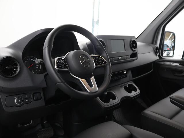 Mercedes-Benz SPRINTER 317 CDI | L1 H1 | Aut. | RWD | BPM VRIJ! | LED | TREKHAAK | STOELVERWARMING | 360 CAMERA | BIJRIJDERSBANK | STANDKACHEL | CRUISE | AIRCO | BUMPERS IN KLEUR | LEDEREN STUURWIEL | SPIEGELPAKKET | KUNST LEDER | CARPLAY / ANDROID AUTO