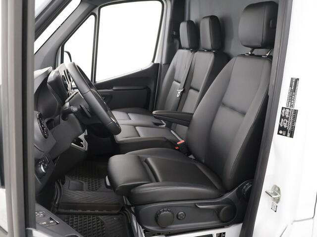 Mercedes-Benz SPRINTER 317 CDI | L1 H1 | Aut. | RWD | BPM VRIJ! | LED | TREKHAAK | STOELVERWARMING | 360 CAMERA | BIJRIJDERSBANK | STANDKACHEL | CRUISE | AIRCO | BUMPERS IN KLEUR | LEDEREN STUURWIEL | SPIEGELPAKKET | KUNST LEDER | CARPLAY / ANDROID AUTO