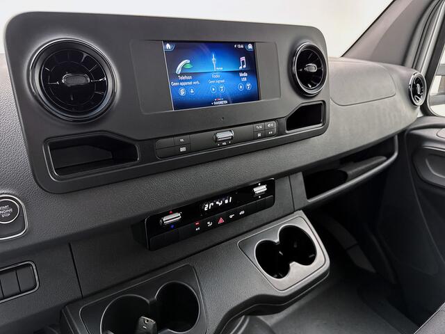 Mercedes-Benz SPRINTER 517 L3 Open laadbak Trekhaak Cruise control Dubbel lucht MBUX