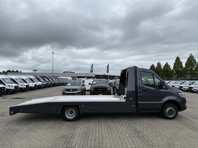 Mercedes-Benz SPRINTER 519 CDI | 432 WB | 190 PK | TIJHOF | AUTOTRANSPORT | LUCHTVERING | GEVEERDE CHAUFFEURSSTOEL | GROOT NAVIGATIE | ADAPT. CRUISE | STOELVERWARMING | KUNST LEDER | LED LAMPEN | MISTLAMPEN | TIJHOF OPBOUW