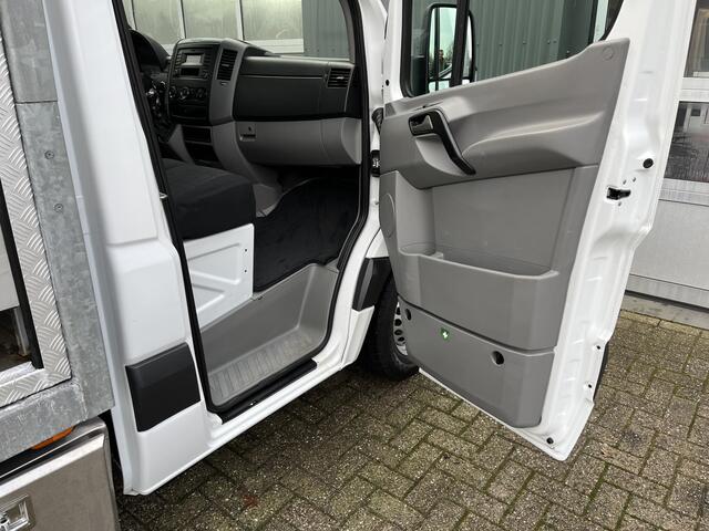 Mercedes-Benz SPRINTER 314 2.2 CDI 366 Automaat Maxilift 110.2 laadkraan Airco Trekhaak 3500 kg 3-Persoons Gereedschapskist 1e eigenaar ex Overheid Kraan Pick-up Euro 6 Open laadbak P-up Bakwagen Kraan Autolaadkraan