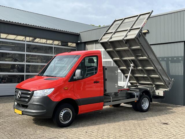 Mercedes-Benz SPRINTER 514 2.2 CDI Kipper Airco Trekhaak 3500kg trekgewicht Telefoonverbinding 3-Persoons Gereedschapskist Kieper Open laadbak Bpm vrij voor particulier gebruik!!