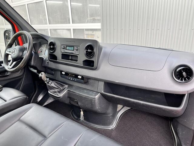 Mercedes-Benz SPRINTER 514 2.2 CDI Kipper Airco Trekhaak 3500kg trekgewicht Telefoonverbinding 3-Persoons Gereedschapskist Kieper Open laadbak Bpm vrij voor particulier gebruik!!