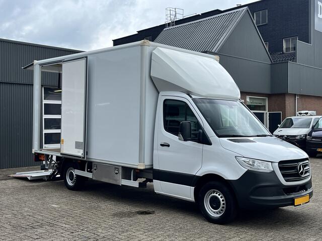 Mercedes-Benz SPRINTER 2.2 CDI MARGE BTW / BPMVRIJ!! Bakwagen 750kg laadklep zijdeur Airco cruise controle Telefoonverbinding Navigatiesysteem Apple carplay Camera 2-Persoons bakwagen verhuiswagen Meubelbak euro 6